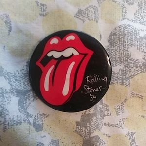 Rolling stones original pin from concert 89 nyc